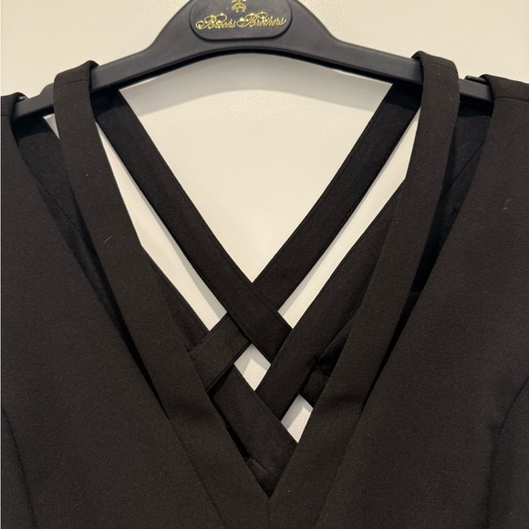 Guess Black and Strappy Women's Dress NWT - Picture 3 of 7